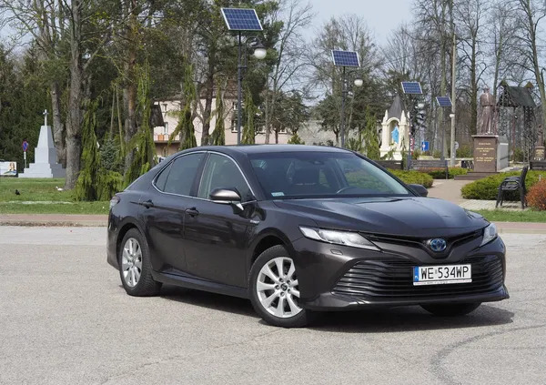 samochody osobowe Toyota Camry cena 99500 przebieg: 148000, rok produkcji 2019 z Warszawa